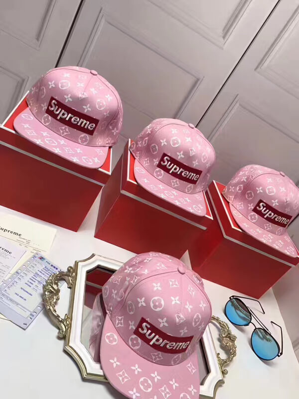 17SS ルイヴィトン シュプリームコピー ルイヴィトン シュプリーム Playboy Box Logo New Era Cap